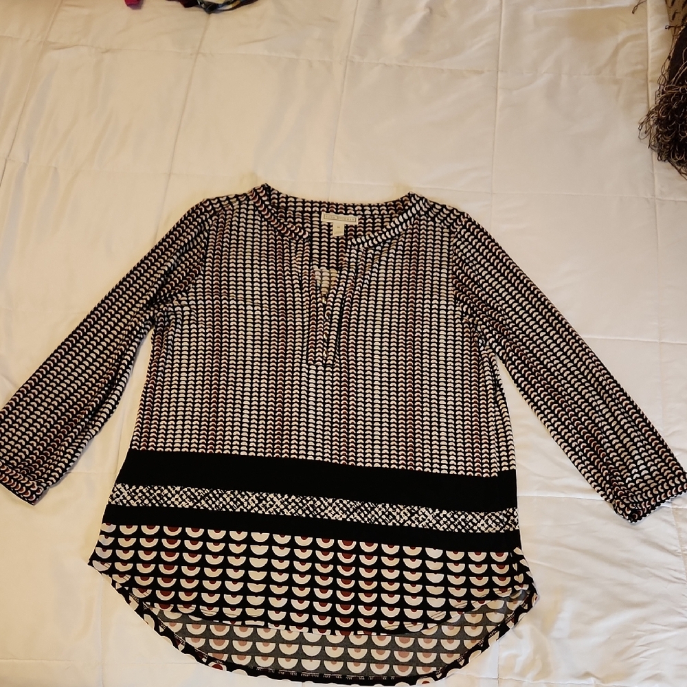 Dana Buchman Black, Burgandy and Cream Geometric Blouse